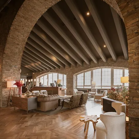 The Mountains 3* Sierra Nevada