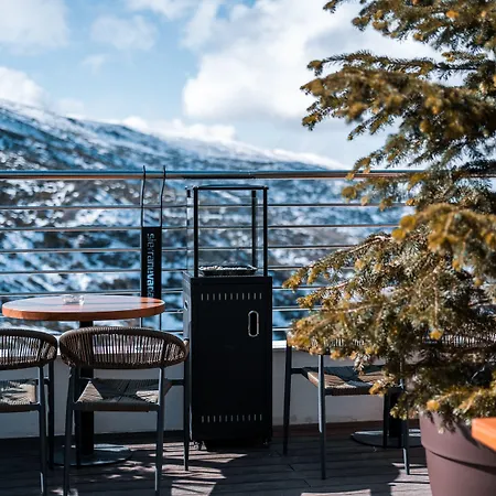 Hotel The Mountains 3*