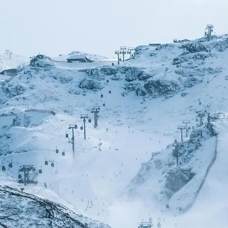 The Mountains Hotel 3*