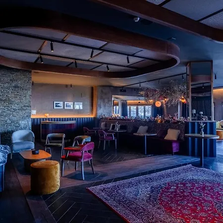 Hotel The Mountains 3*