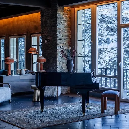 Hotel The Mountains 3*